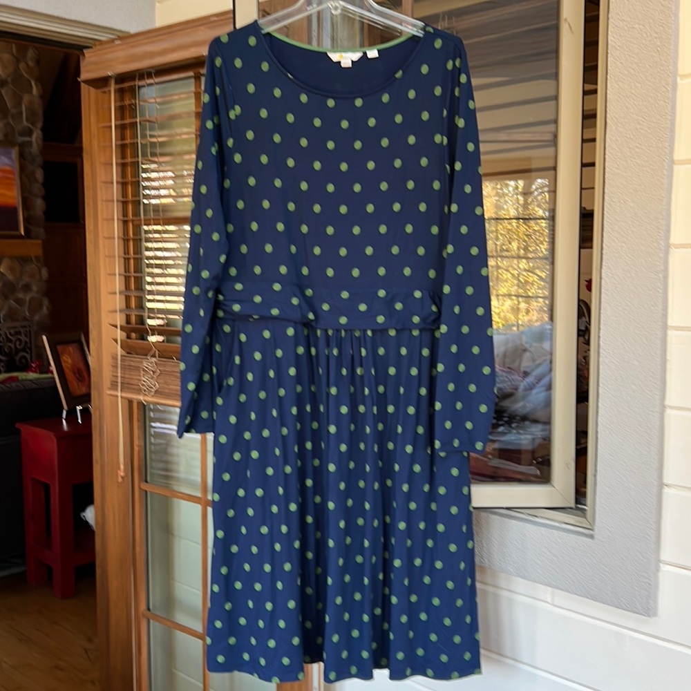Boden jersey dress. Long sleeves. Knee-length. Barely worn. Super comfy. 16/18
